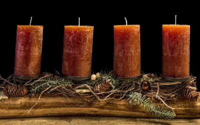 Adventskranz aus Holz